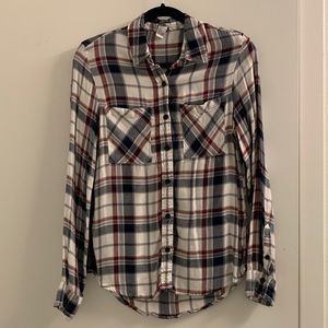 PLAID BUTTON DOWN